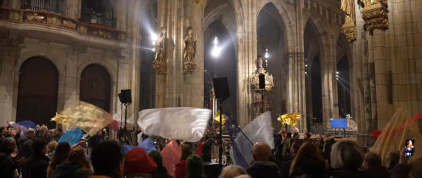 katedrala praha 2025 600